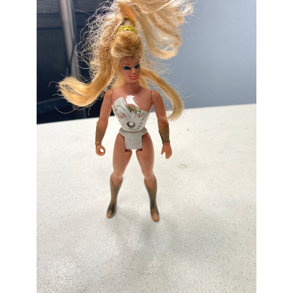 Vintage 1984 Mattel She-Ra Princess of Power Action Figure MOTU 80s Toy
